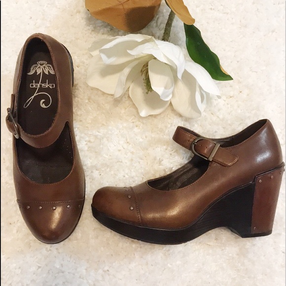 Dansko Shoes - DANSKO MARY JANE WEDGE HEELS FANNY TOBACCO 38 EUC